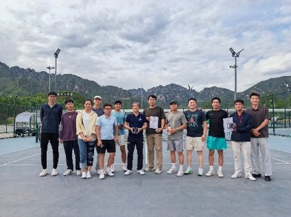 凝聚更多师生和校友融入校园体育文化建