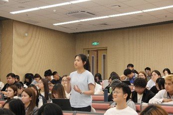 Stefano教授从中国《民法通则》