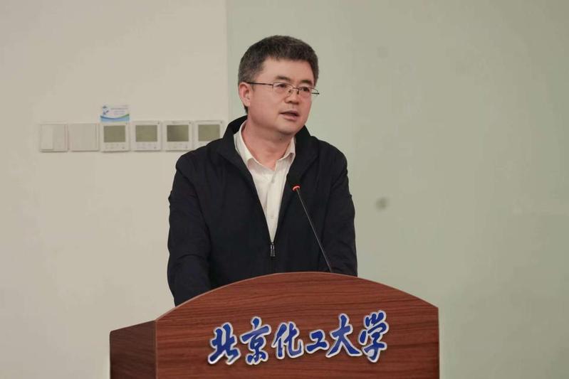 2025-12-11 相关阅读