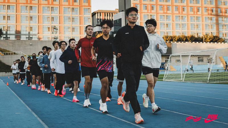 跆拳道等新兴特色课程