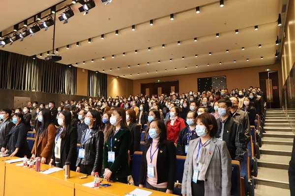 组织部部长崔春花出席大会